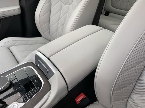 Used 2023 BMW X5 xDrive40i w/ M Sport Package image 73