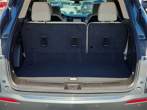 Certified 2023 Buick Enclave Avenir image 10
