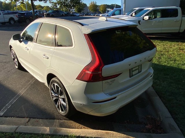Used 2022 Volvo XC60 B5 Momentum w/ Advanced Package FWD image 31