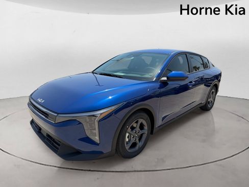 New 2026 Kia K4 FWD image 7