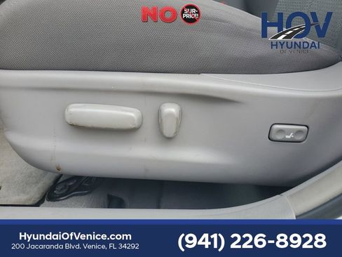 Used 2010 Toyota Camry SE FWD image 24
