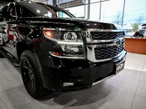 Used 2020 Chevrolet Suburban LT image 10