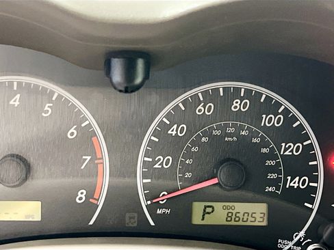 Used 2010 Toyota Corolla LE FWD image 22