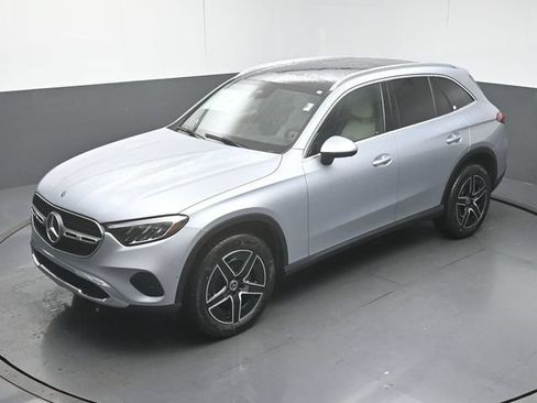 Used 2026 Mercedes-Benz GLC 300 image 45