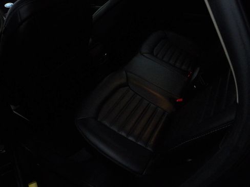 Used 2018 Ford Fusion SE w/ Fusion SE Technology Package image 10