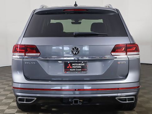 Used 2022 Volkswagen Atlas SEL Premium AWD/4WD image 16