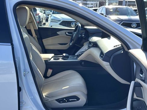 Certified 2025 Acura TLX w/ Technology Package image 14