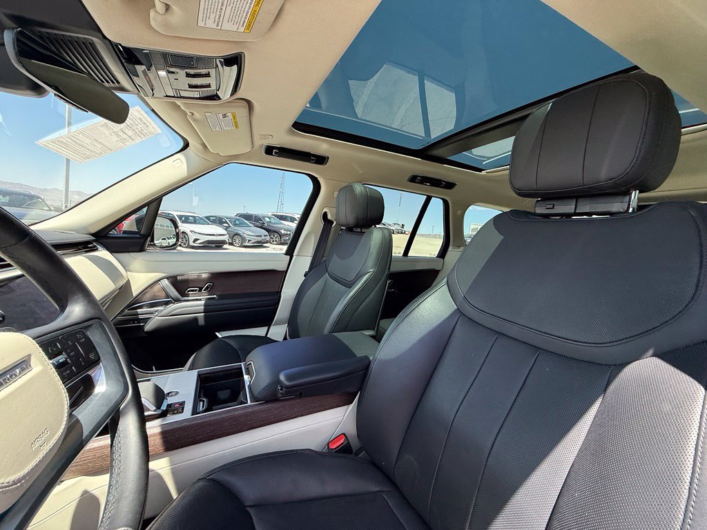 Used 2024 Land Rover Range Rover SE AWD/4WD image 15