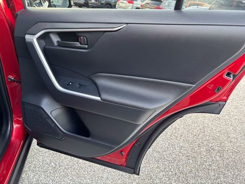 Certified 2021 Toyota RAV4 SE image 41