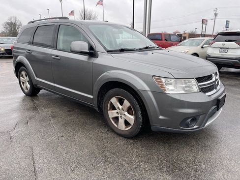 Used 2012 Dodge Journey SXT image 3