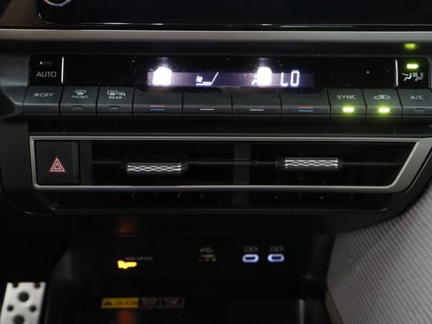 Certified 2025 Toyota Camry SE image 20