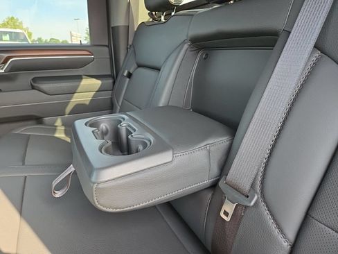 Certified 2024 GMC Sierra 3500 Denali w/ Denali Reserve Package AWD/4WD image 13