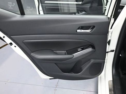 Used 2025 Nissan Altima 2.5 SL FWD image 29