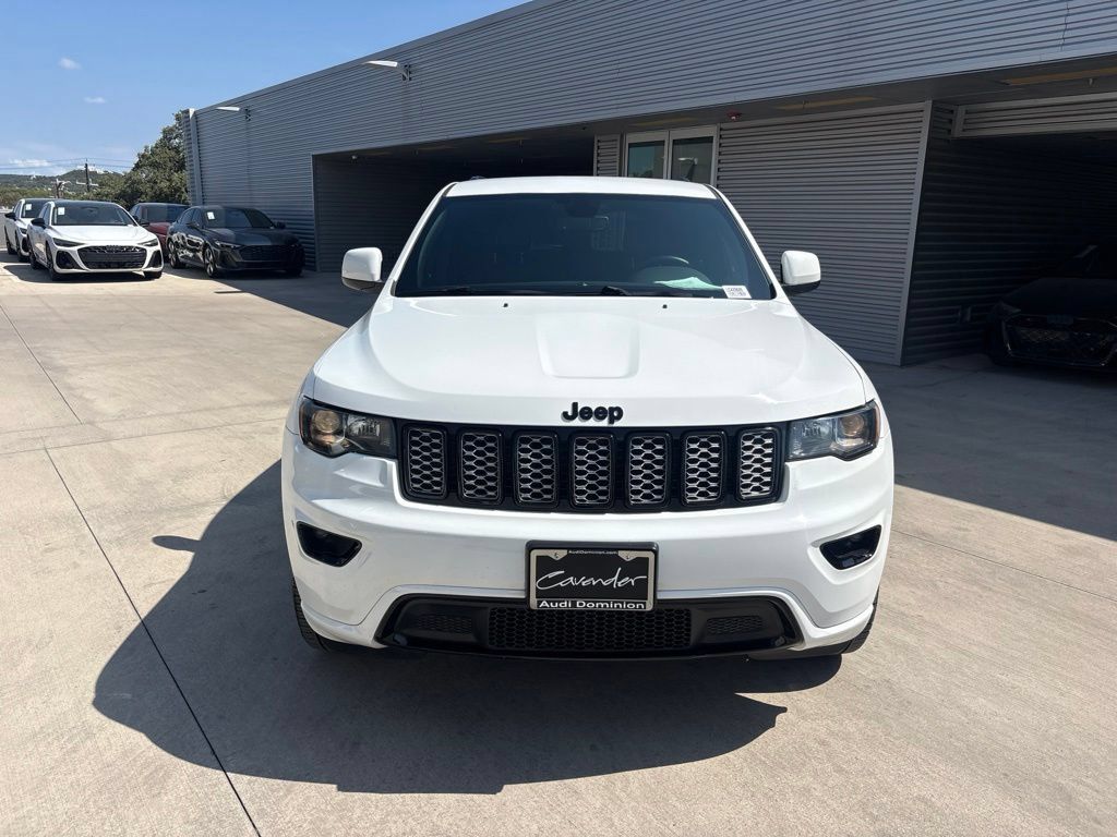 Used 2020 Jeep Grand Cherokee Altitude RWD image 2
