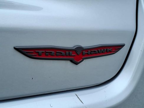 Used 2024 Jeep Compass Trailhawk AWD/4WD image 35
