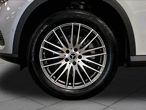 Used 2026 Mercedes-Benz GLC 300 4MATIC image 11