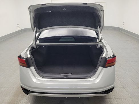 Used 2020 Nissan Altima 2.5 S FWD image 29