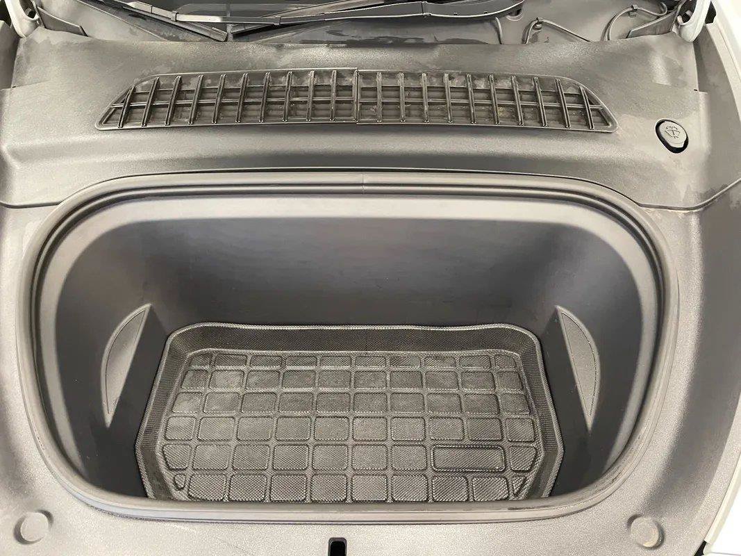 Used 2023 Tesla Model Y AWD image 33