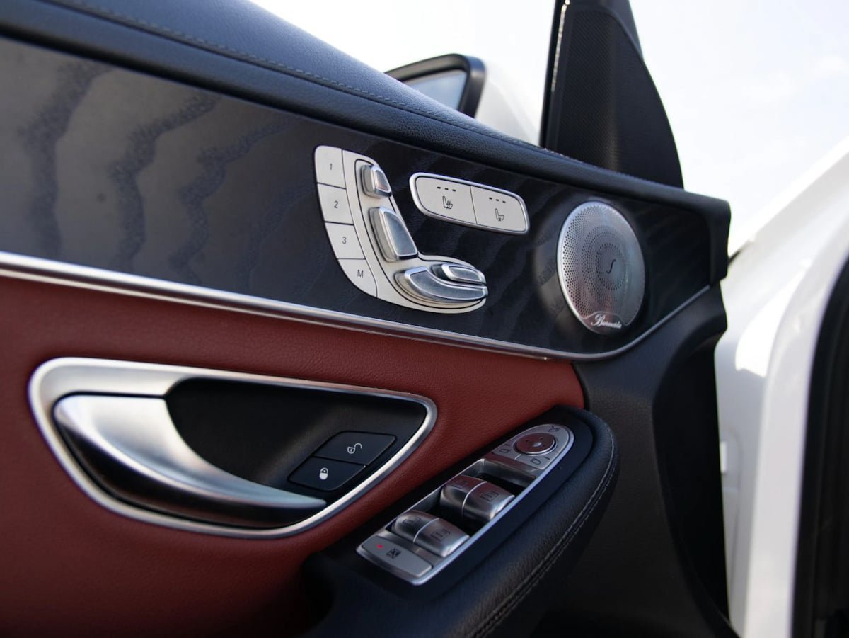 Used 2016 Mercedes-Benz C 300 Sedan image 16