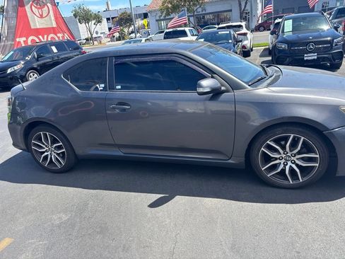 Used 2015 Scion tC FWD image 4