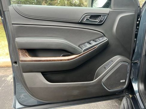 Used 2020 Chevrolet Suburban LT w/ Max Trailering Package image 9