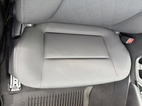 Used 2025 Toyota Corolla LE FWD image 15