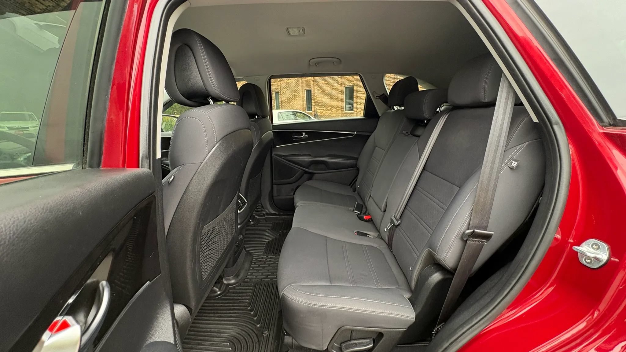 Used 2017 Kia Sorento AWD image 30