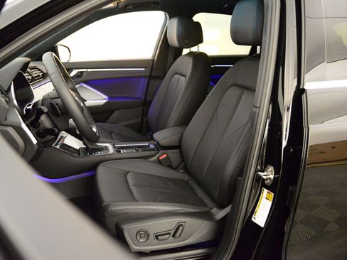 Certified 2025 Audi Q3 2.0T Premium Plus w/ Premium Plus Package image 4