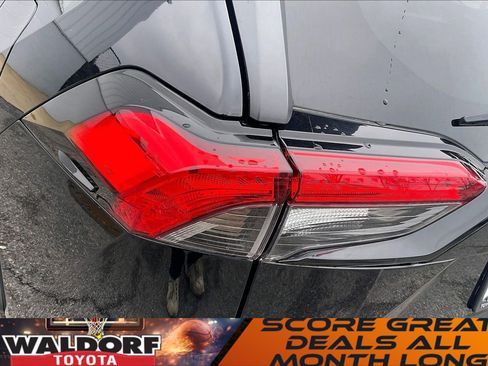 Used 2024 Toyota RAV4 XLE image 33