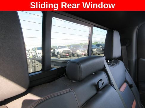 Used 2025 GMC Sierra 1500 AT4 w/ AT4 Premium Package AWD/4WD image 27