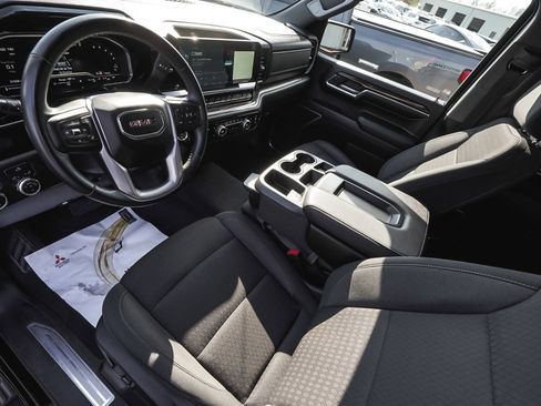 Used 2023 GMC Sierra 1500 Elevation w/ LPO, Elevation Black Package image 15