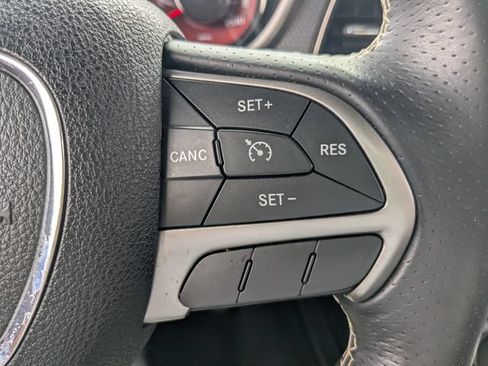 Used 2016 Dodge Challenger SRT Hellcat RWD image 20