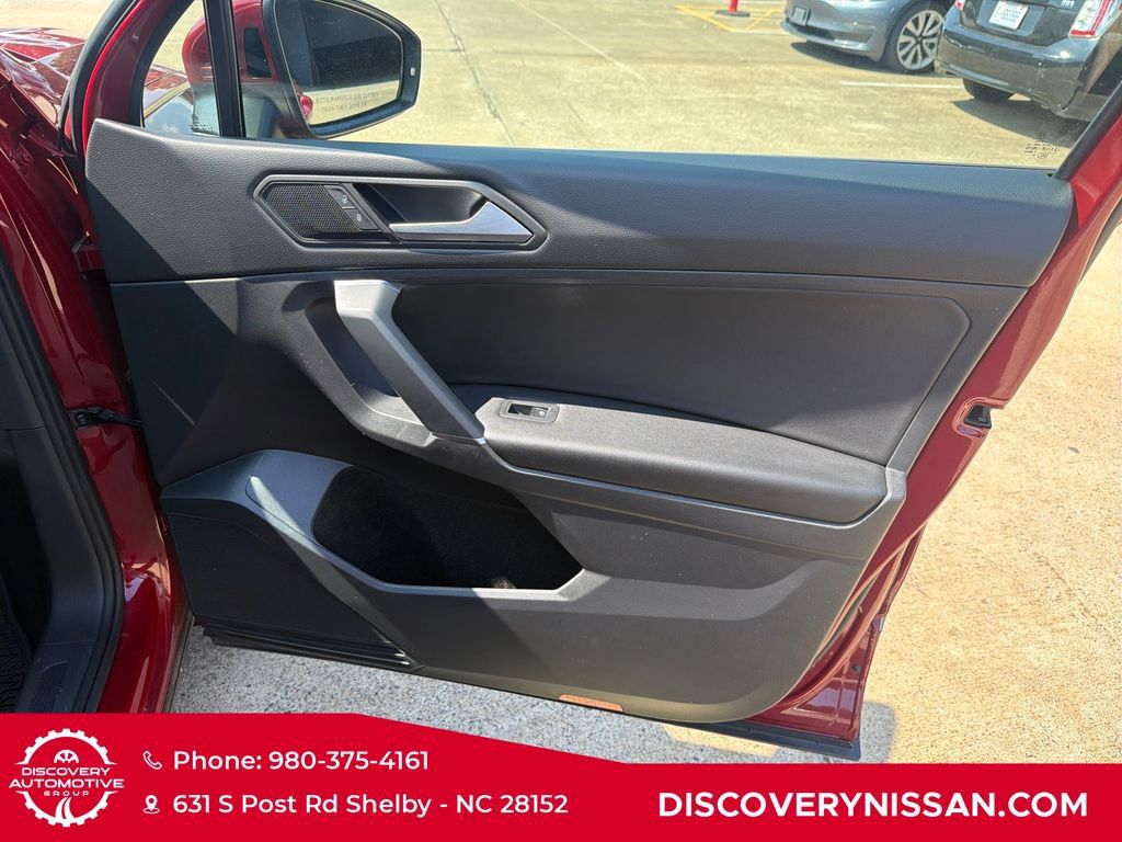 Used 2020 Volkswagen Tiguan SEL AWD/4WD image 43