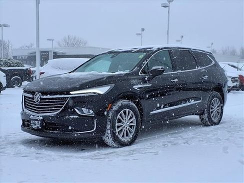 Used 2024 Buick Enclave Premium image 39