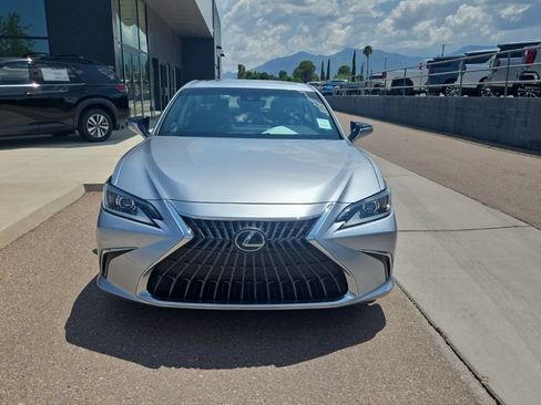 Used 2024 Lexus ES 350 w/ Accessory Package (Z1) FWD image 2