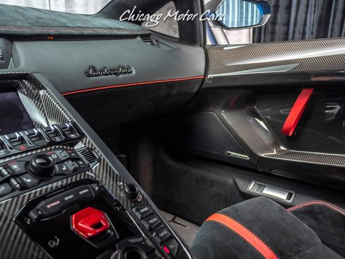 Used 2017 Lamborghini Aventador LP 750-4 Superveloce image 34