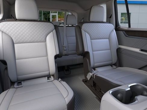 New 2026 GMC Acadia Denali w/ Super Cruise Package FWD image 17