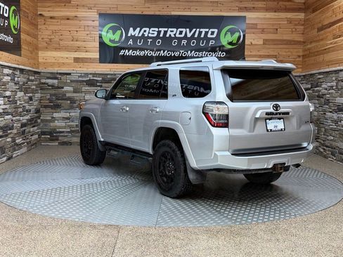 Used 2018 Toyota 4Runner SR5 image 6