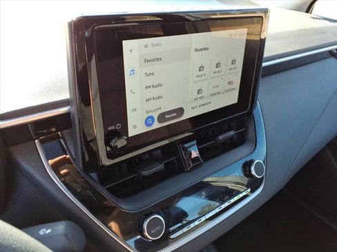 Certified 2024 Toyota Corolla LE image 14