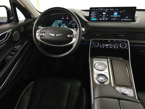 Used 2022 Genesis GV80 2.5T w/ Prestige Package 04 AWD/4WD image 18