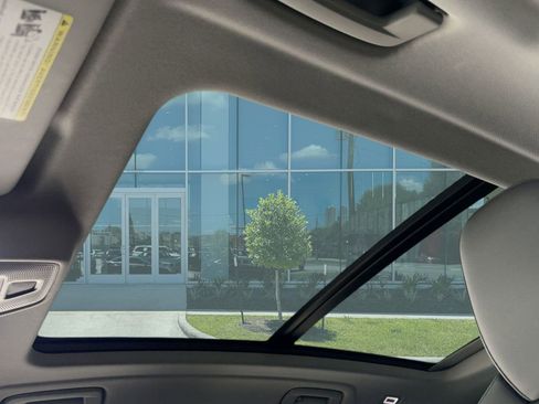 Used 2025 Audi Q5 Premium Plus w/ Premium Plus image 16