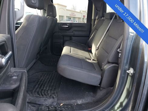 Used 2020 Chevrolet Silverado 2500 Custom w/ Custom Value Package image 22