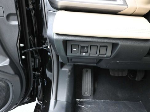 Used 2025 Subaru Legacy Limited AWD/4WD image 14