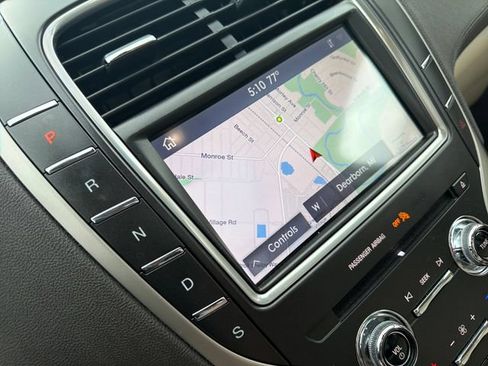Certified 2020 Lincoln Nautilus Reserve AWD/4WD image 26