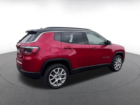 Used 2025 Jeep Compass Limited AWD/4WD image 15
