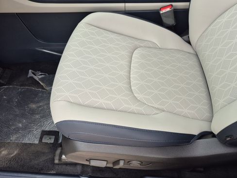 New 2026 Kia Carnival SX FWD image 10