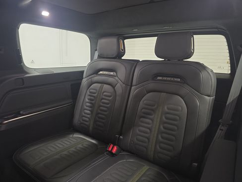 Used 2025 Rivian R1S Adventure AWD/4WD image 22