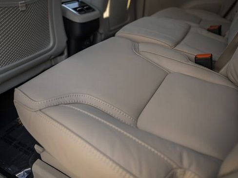 New 2026 Volvo XC90 B6 Ultra w/ Protection Package Premier image 32