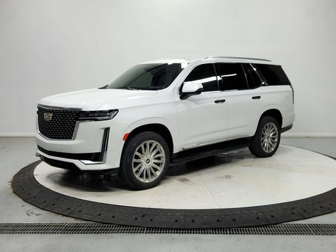 Used 2023 Cadillac Escalade Premium Luxury AWD/4WD image 4