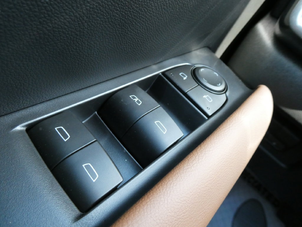 New 2026 GMC Canyon AT4 w/ Nightfall Essentials Package AWD/4WD image 19